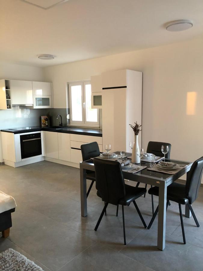 Apartments Villa Prima Privlaka  Ngoại thất bức ảnh