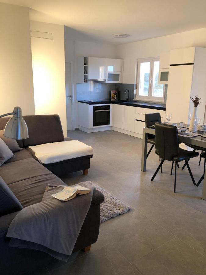 Apartments Villa Prima Privlaka  Ngoại thất bức ảnh