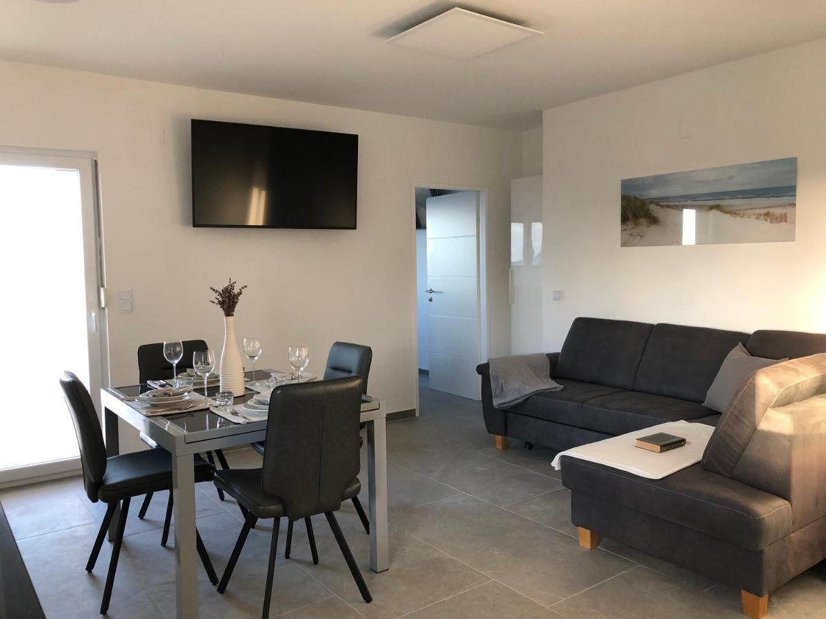 Apartments Villa Prima Privlaka  Ngoại thất bức ảnh